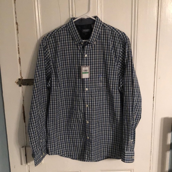 Van Heusen Button Down - Picture 1 of 4